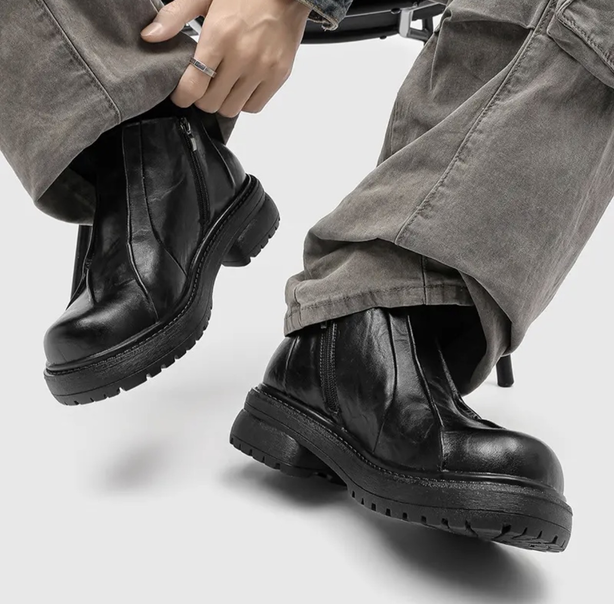 【2026年最新】低身長メンズの救世主！「Urban Cypher」で視界と人生を変える最強コーデ術